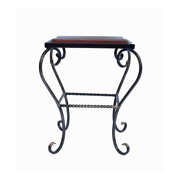 Купить табурет дачный - 2 800 руб.