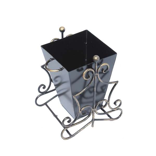 Купить урна кованая малая - 2 700 руб.