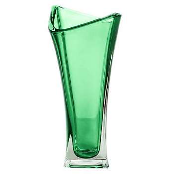 Асимметричная ваза